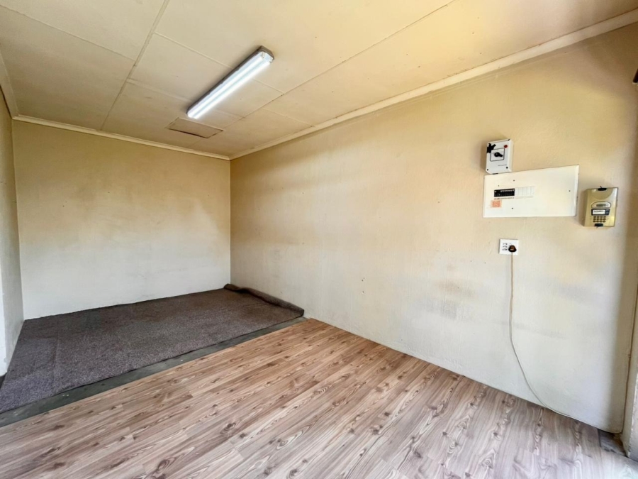 To Let 4 Bedroom Property for Rent in Waterval East North West